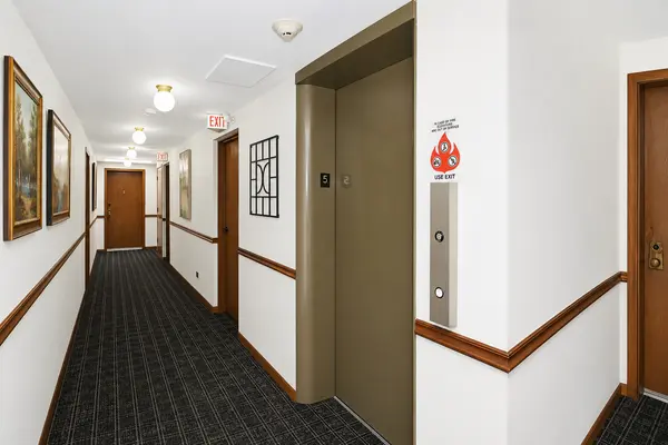 6490 N Northwest HWY #5F, Chicago, IL 60631