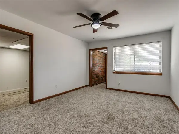 109 Rock PL, Moore, OK 73160