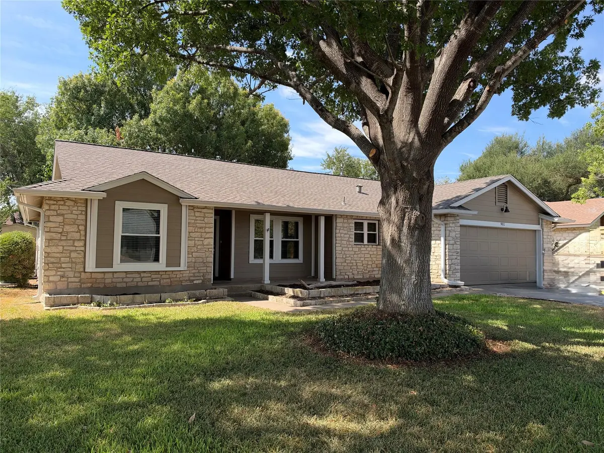 901 Ramble Creek DR, Pflugerville, TX 78660