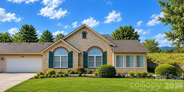 76 Mountain Meadow CIR, Weaverville, NC 28787