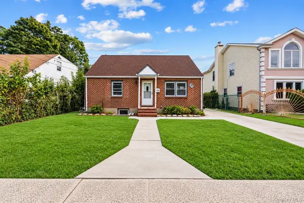 739 Nostrand AVE, Uniondale, NY 11553