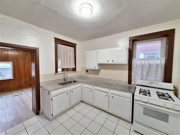 5834 Waterman BLVD, St Louis, MO 63112