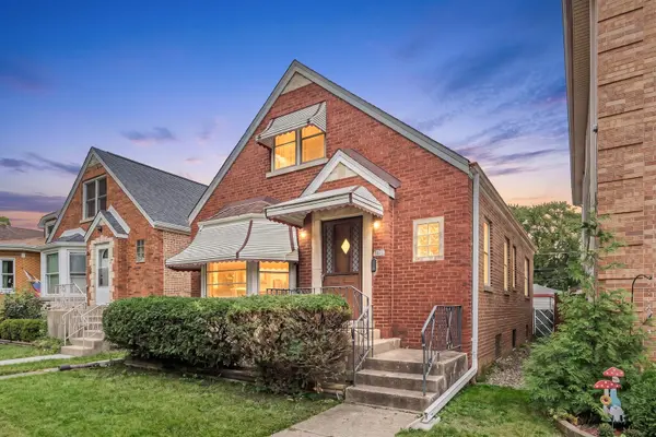 5219 N Marmora AVE, Chicago, IL 60630
