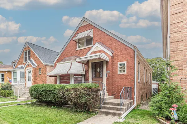 5219 N Marmora AVE, Chicago, IL 60630
