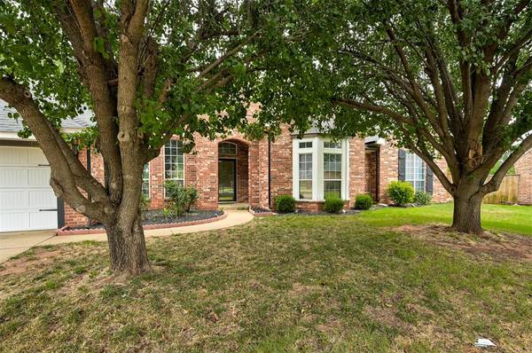 12700 Whitefield CIR, Oklahoma City, OK 73142