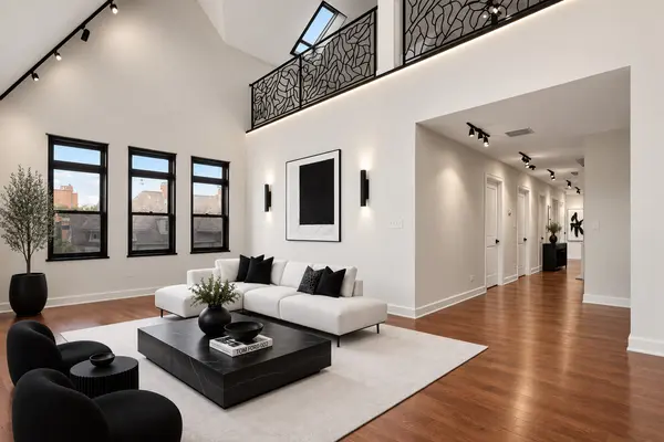 4427 S Oakenwald AVE #4, Chicago, IL 60653