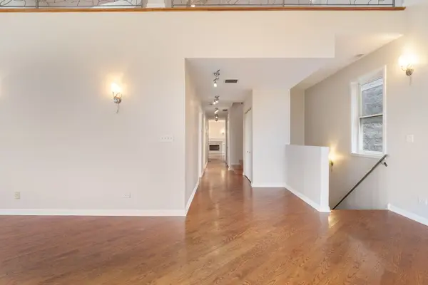 4427 S Oakenwald AVE #4, Chicago, IL 60653