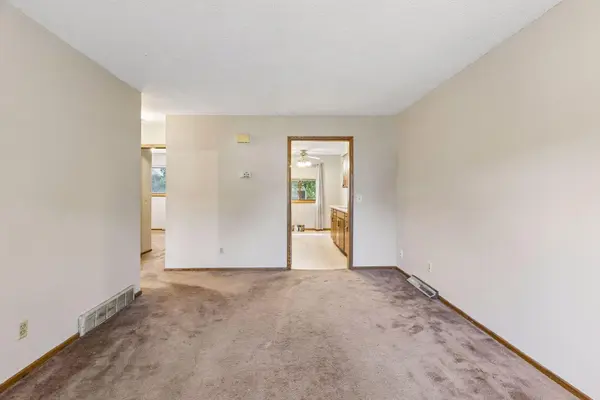 2222-2226 Beech ST E, Saint Paul, MN 55119