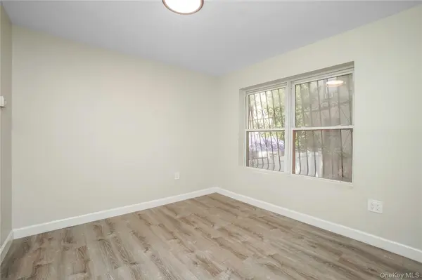 613 Oak TER, Bronx, NY 10454