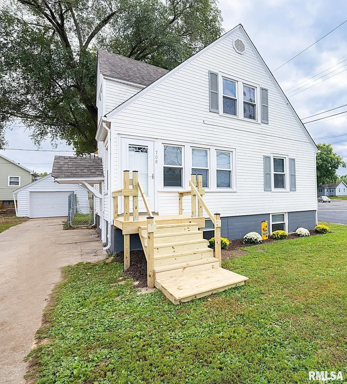 708 DERBY ST, Pekin, IL 61554