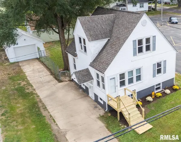 708 DERBY ST, Pekin, IL 61554