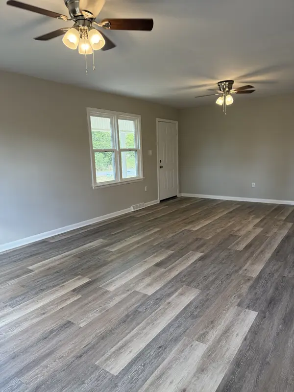 447 Pepper Hill Rd, Bell Buckle, TN 37020