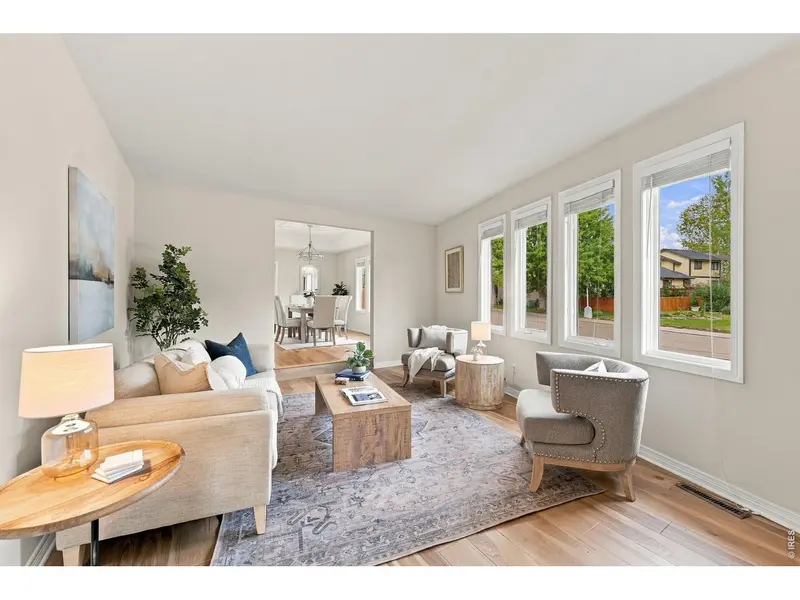 2933 Lake Park, Longmont, CO 80503