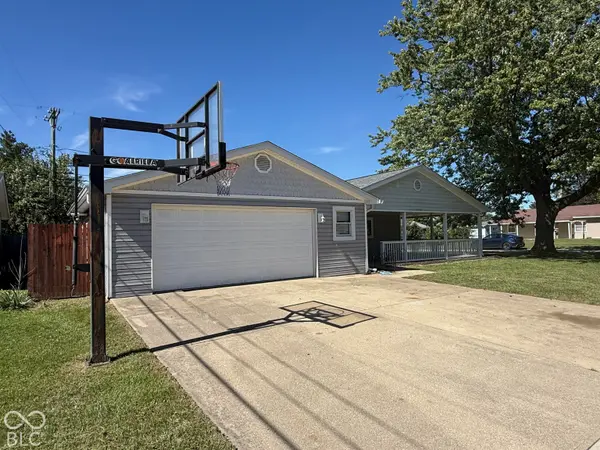 17 Parkview DR, New Whiteland, IN 46184