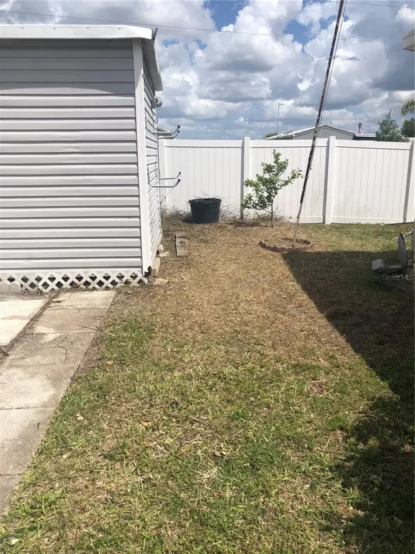 5304 CROTON ST, Zephyrhills, FL 33541