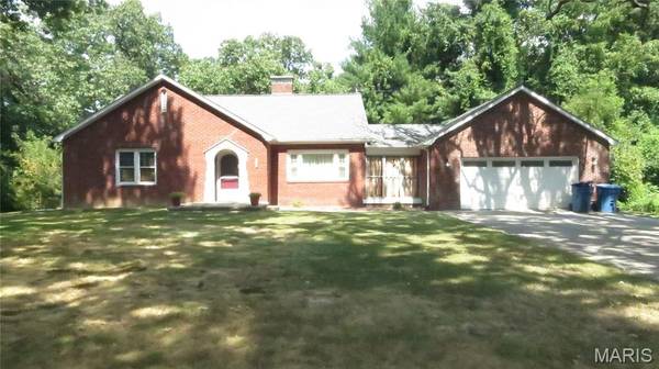 2315 Fairview DR, Alton, IL 62002