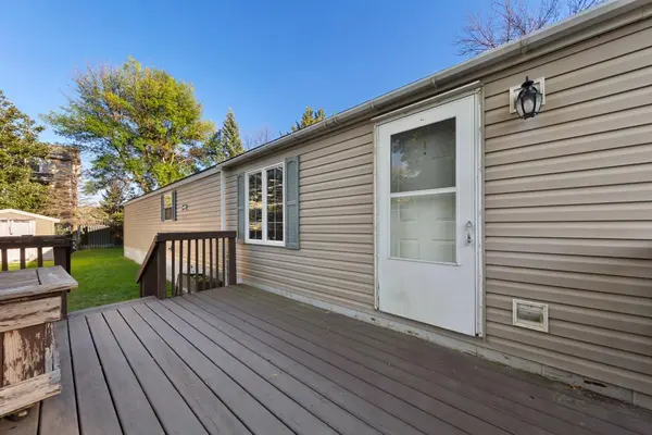 605 E Shakespeare AVE E, Mankato, MN 56001