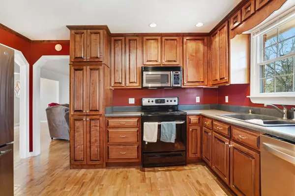 710 Washington Dr, Lebanon, TN 37087