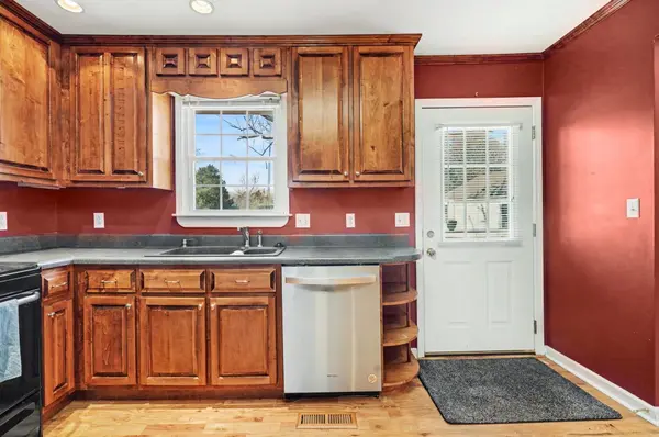 710 Washington Dr, Lebanon, TN 37087