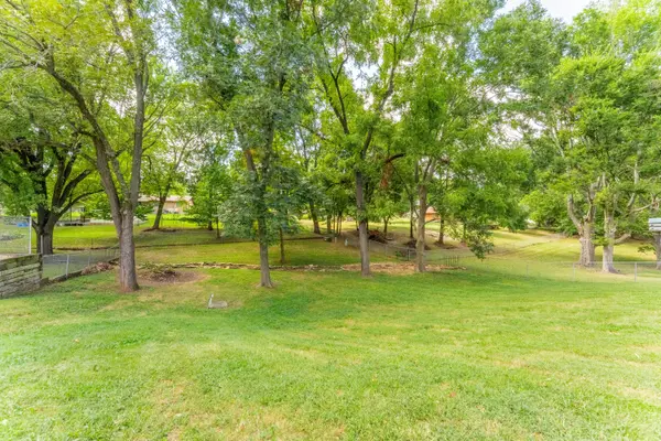 2305 Westwind DR, Ozark, MO 65721