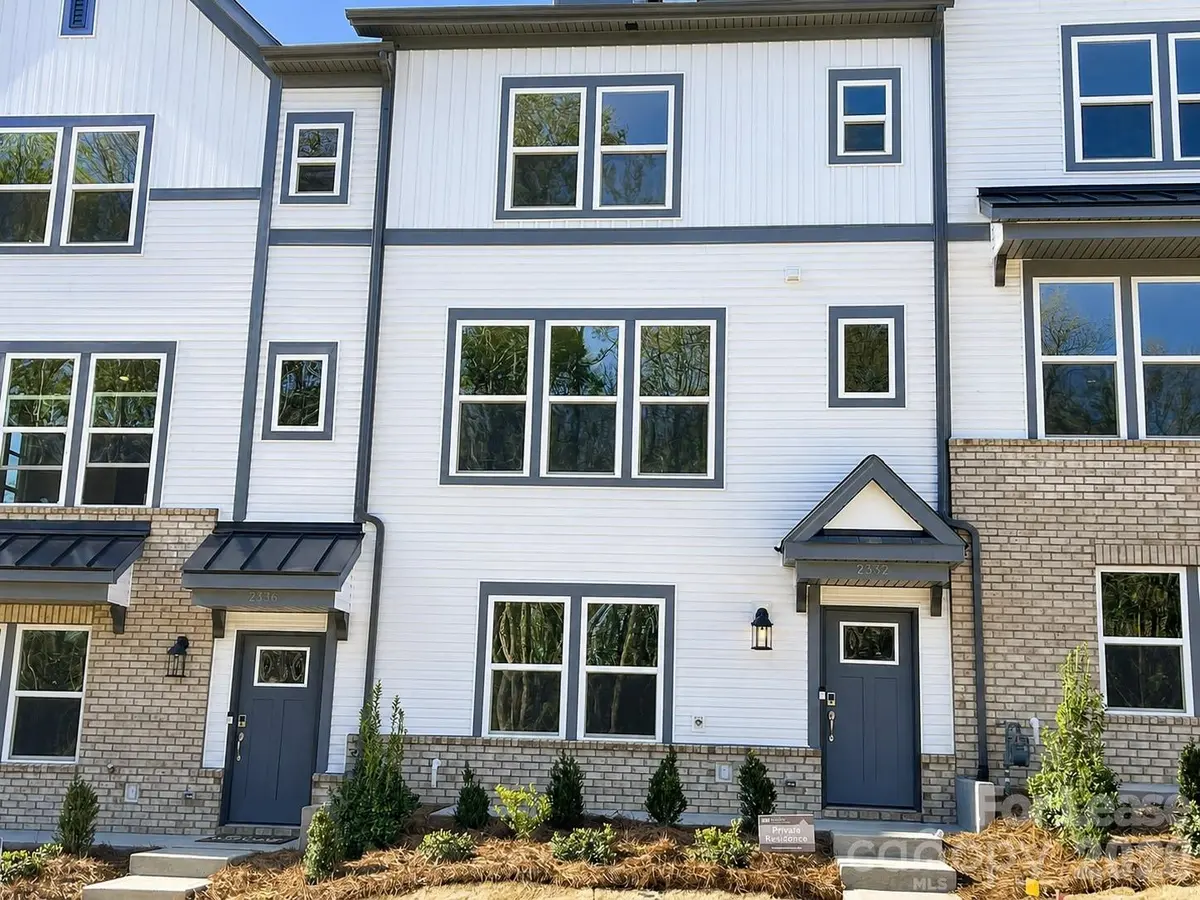 2332 Donnely Hills LN, Charlotte, NC 28262