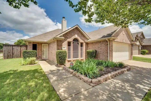 201 Old Settlers Trail, Waxahachie, TX 75167