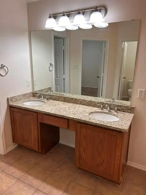 201 Old Settlers Trail, Waxahachie, TX 75167