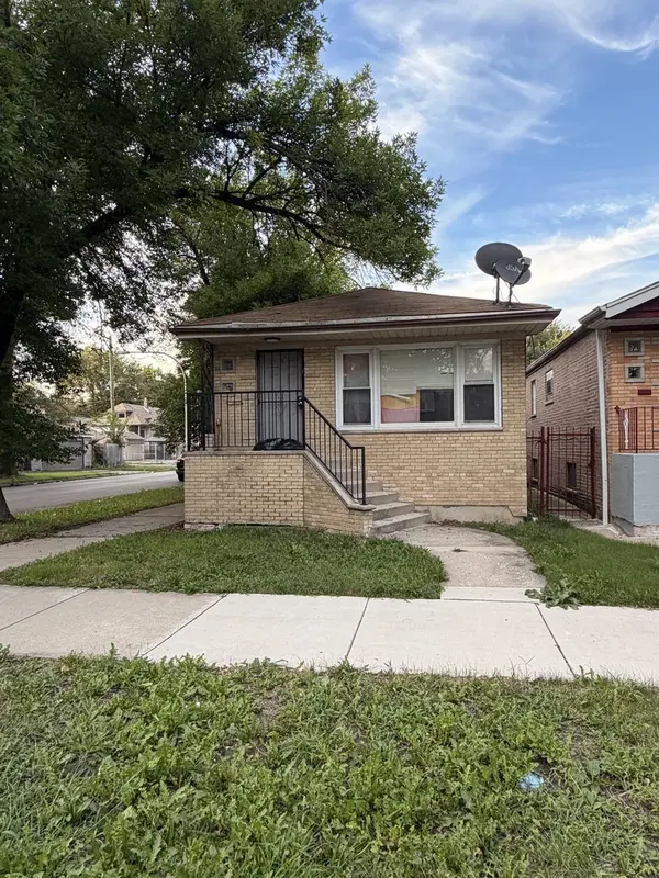 2058 W 67th PL, Chicago, IL 60636