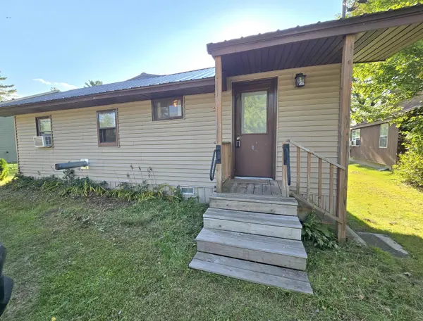 W7379 PINE VIEW DR, Wautoma, WI 54982-7108
