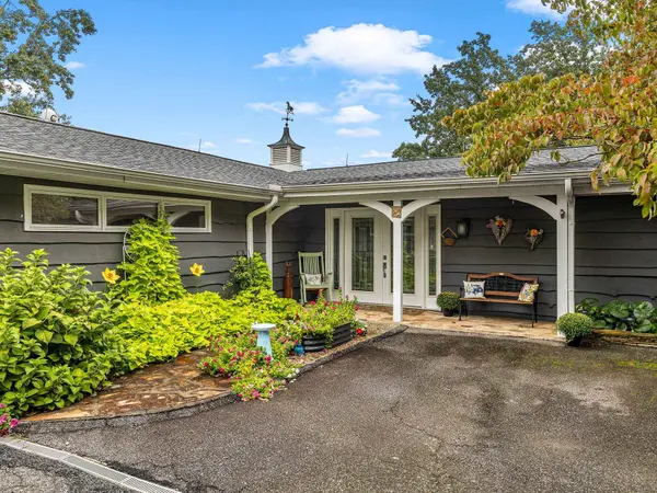 225 Mockingbird Hill RD, Landrum, SC 29356