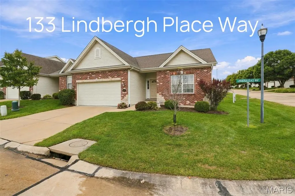 133 Lindbergh Place WAY, St Louis, MO 63146