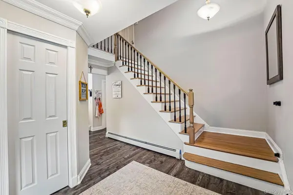 31 Peter Bush DR, Monroe, NY 10950