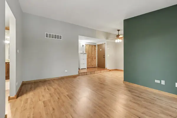 14033 S Laramie AVE #420, Crestwood, IL 60418