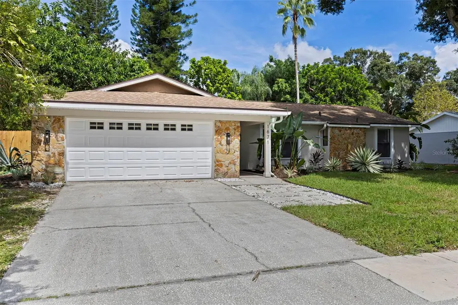 1671 CASTLEWOOD LN, Palm Harbor, FL 34683
