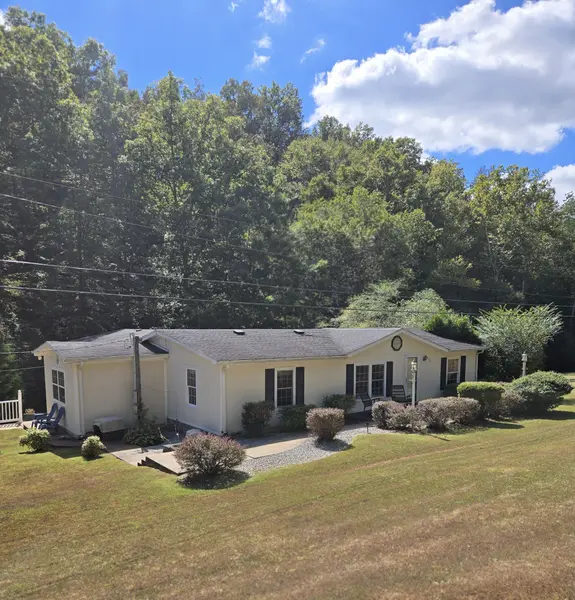 2130 Irwin Branch Rd, Waynesboro, TN 38485