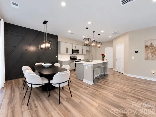 265 Bezelle AVE, York, SC 29745