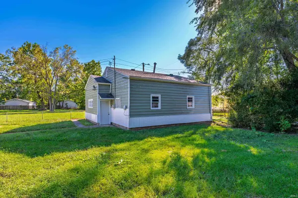 2327 S Jefferson ST, Muncie, IN 47302