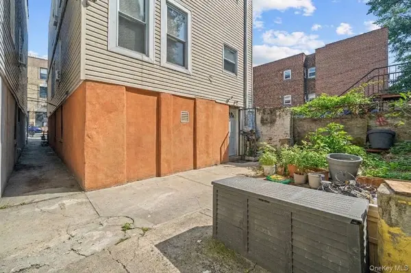 758 E 224 street ST, Bronx, NY 10466