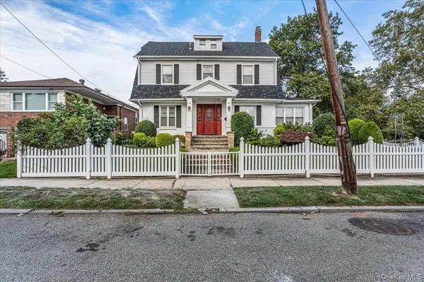 4302 170th ST, Flushing, NY 11358
