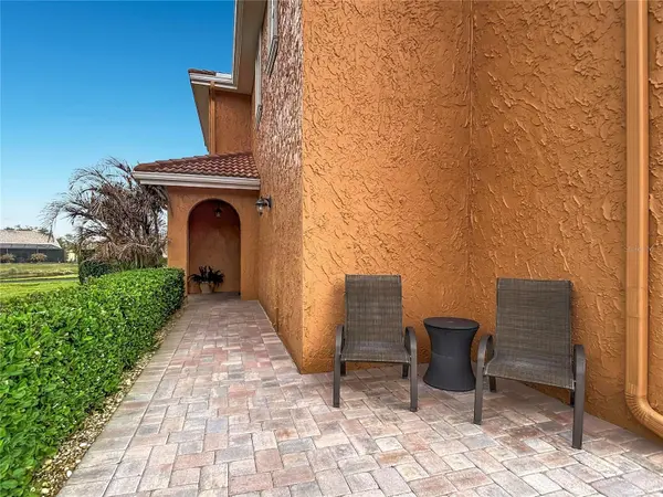 6828 SOMBRAS WAY, Land O Lakes, FL 34637