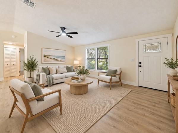 1671 CASTLEWOOD LN, Palm Harbor, FL 34683