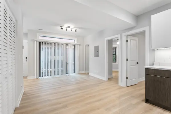 1558.5 W Juneway TER #1T, Chicago, IL 60626
