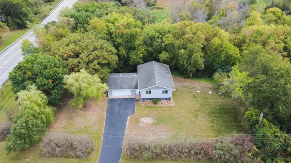 5712 236th AVE NW, Saint Francis, MN 55070