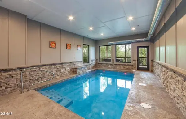 2430 Cove Mountain Lane, Sevierville, TN 37862