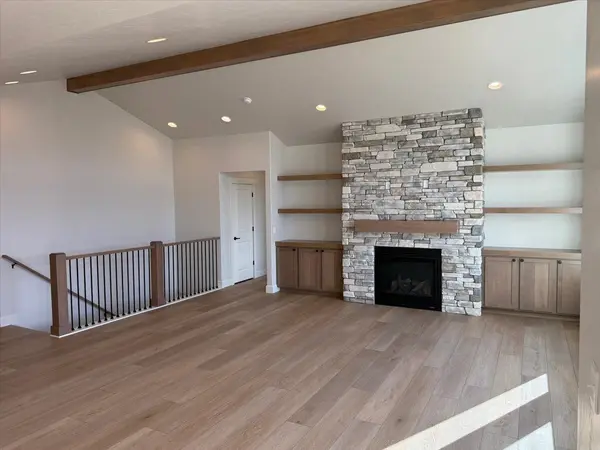 17526 E 12th Ave, Spokane Valley, WA 99016