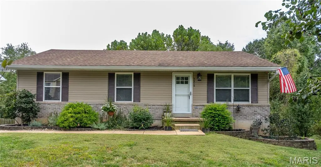 3858 Birch DR, Imperial, MO 63052