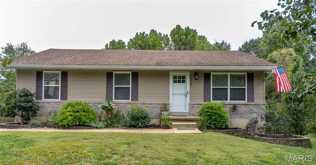 3858 Birch DR, Imperial, MO 63052