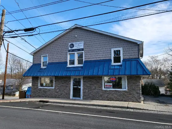 1 S Montgomery ST ##B, Walden, NY 12586