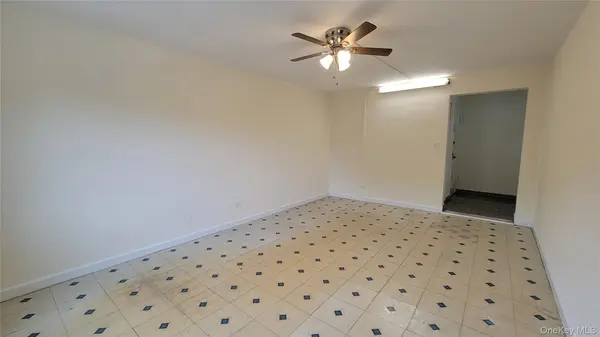 111-05 66 AVE #1B, Forest Hills, NY 11375
