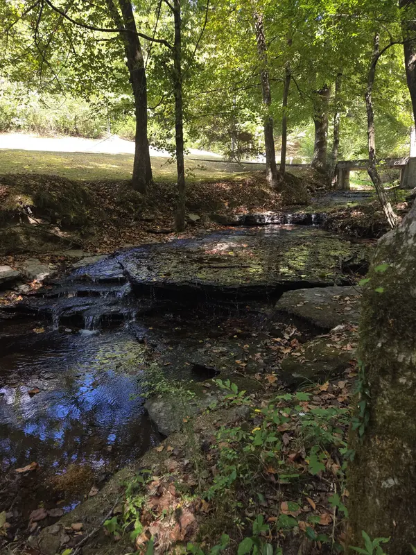 2130 Irwin Branch Rd, Waynesboro, TN 38485